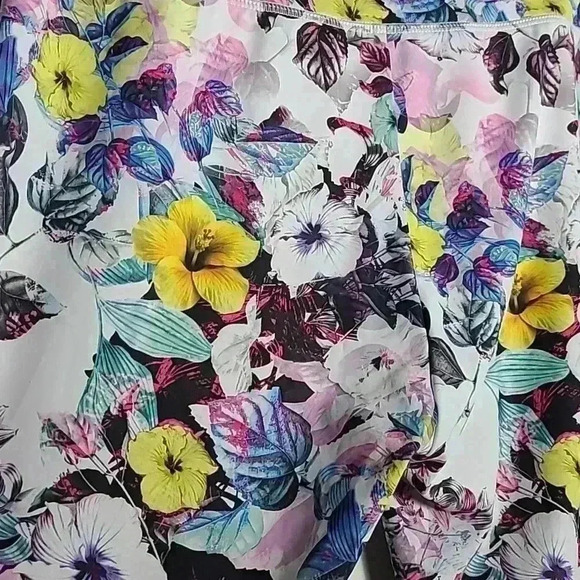 KIRA GRACE Multi Floral Compression Leggings Tights Pants Size Medium - Picture 10 of 12